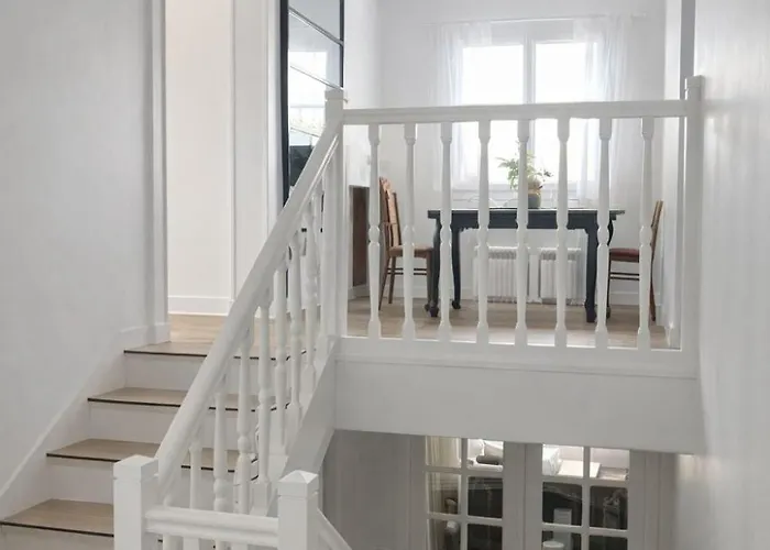 For 10, Heated Pool Jacuzzi, Bordeaux Getaway 펜션