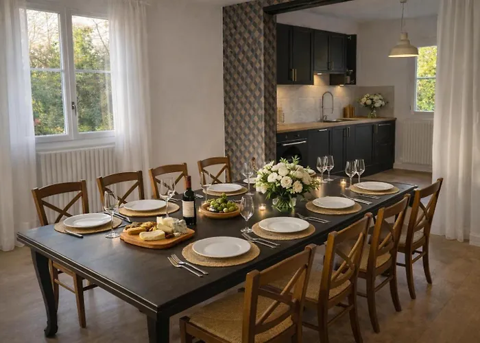 For 10, Heated Pool Jacuzzi, Bordeaux Getaway 펜션 *