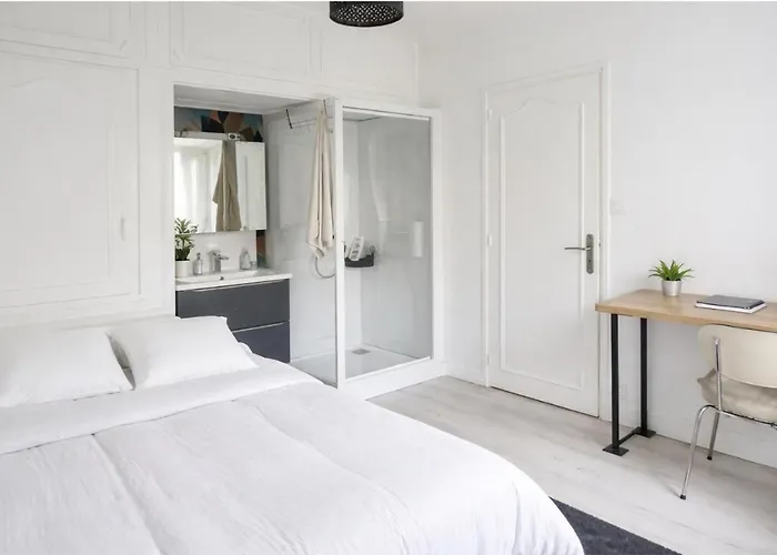 For 10, Pool Jacuzzi, Bordeaux Getaway * Latresne